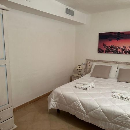 Lightblue-Celeste Central Apartment In Porto Rotondo Εξωτερικό φωτογραφία
